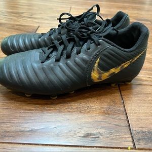 Tiempo Legend 7 Elite Youth soccer cleats unisex